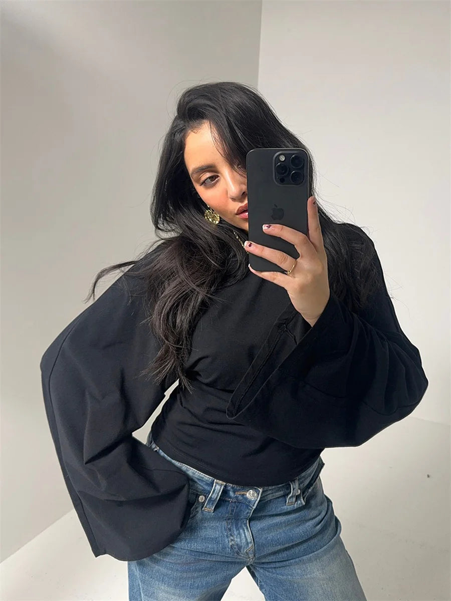 Women’s Slim Crop Top – Long Sleeve Casual Tee